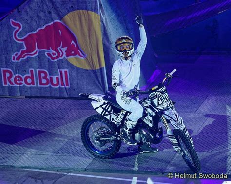 Wahnsinns Fmx Comeback Bei Der Night Of The Jumps In M Nchen Helmut