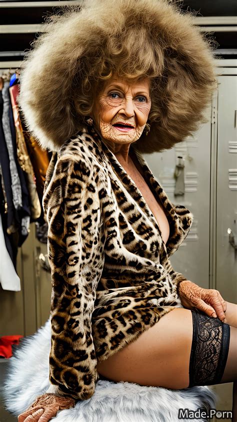 Sex Porn Made Long Hair Fur Locker Room Slutty Caucasian Granny Photo