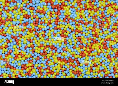 Polystyrene beads hi-res stock photography and images - Alamy