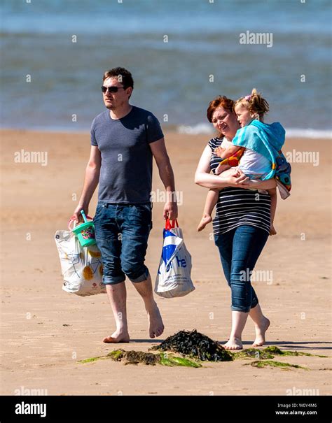 Cullen Beach, Moray, Scotland, UK. 28 June 2019.This is scenes from the ...