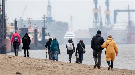 Corona Zahlen Inzidenz Steigt In Hamburg Weiter An NDR De