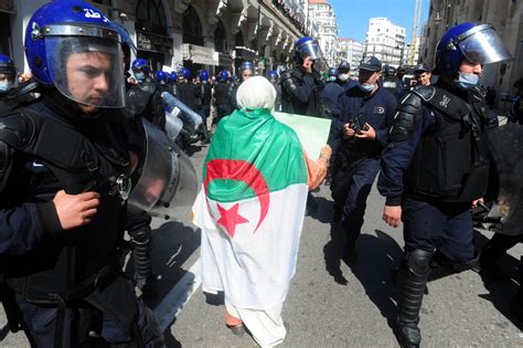 بعد أربع سنوات من حراك 22 فبراير 2019 في الجزائر بين القمع القضائي