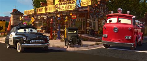 Lizzie Personnage Dans Cars Pixar Disney Planet