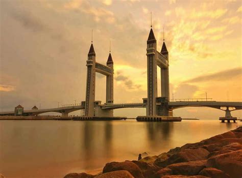 Apa Ada di Jambatan Angkat / Drawbridge Kuala Terengganu ? Best Ke?