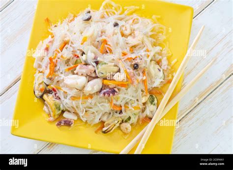 Rice Noodle With Sefood Stock Photo Alamy