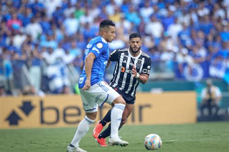 Vinicius Júnior e Alisson se destacam em baile do Brasil veja as notas