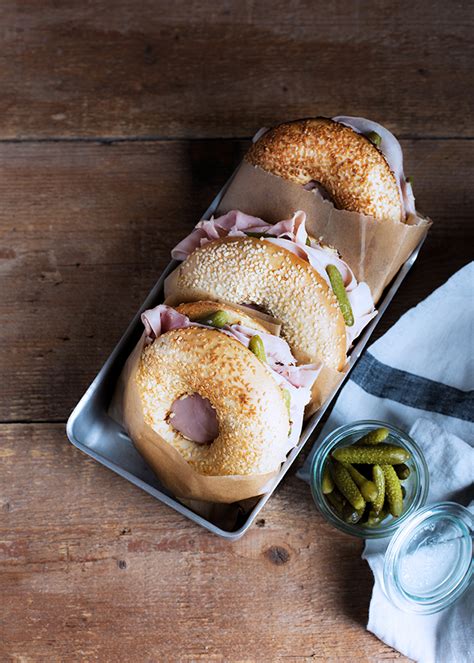 7 recettes de bagels qui revisitent le déjeuner Marie Claire