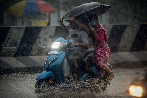 Las lluvias monzónicas dejan ya al menos 124 muertos y 150 000