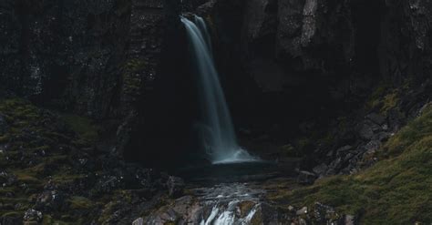 Waterfalls on Rocky Mountain · Free Stock Photo