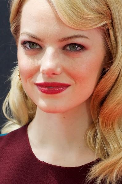 Foto Emma Stone Pemeran Marry Jane Dalam Film Amazing Spiderman