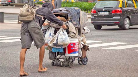 Estiman La Pobreza En 43 12 5 Millones De Personas Perfil