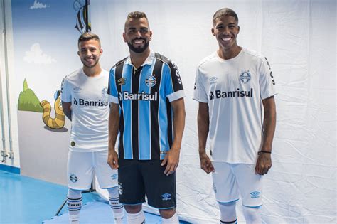 Confira Os Novos Uniformes Do Gr Mio Para A Temporada Gazeta Esportiva