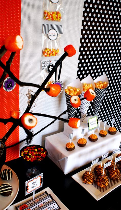 Free Printable: Happy Halloween "BOO" Signs and Enclosure - Anders Ruff ...