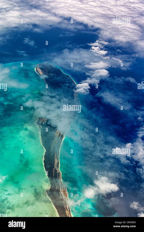 Bahamas aerial view hi-res stock photography and images - Alamy