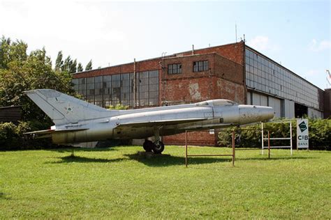 Mikoyan Gurevich Mig 21 F13 305 Hungarian Air Force LHBS 2 Flickr