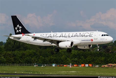 TC JPE Turkish Airlines Airbus A320 232 Photo By Erwin Scholz ID