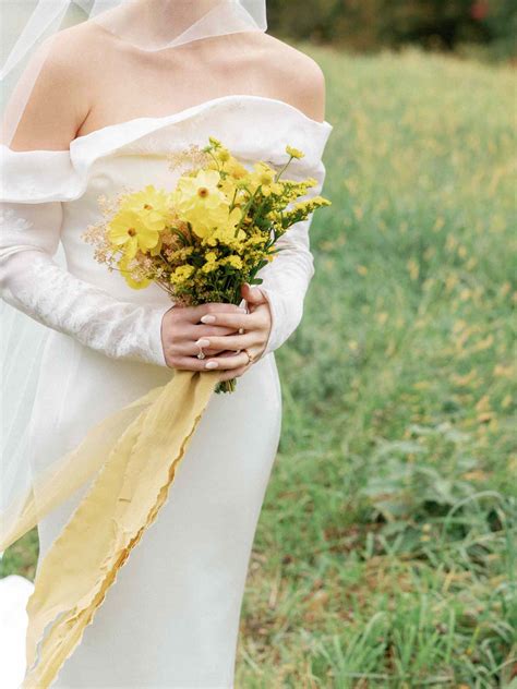 20 Yellow Wedding Color Ideas for Your Big Day 