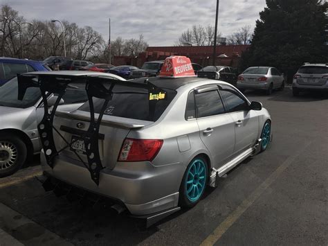 Red Robin delivery boy has a pretty shitty taste : r/Shitty_Car_Mods