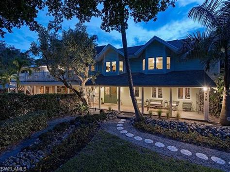 261 3rd Ave N Naples Fl 34102 Zillow