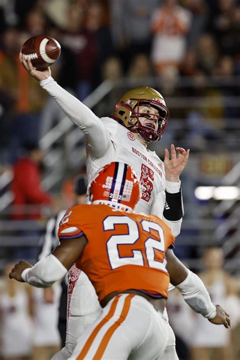 Clemson LB Trenton Simpson Forgoes Senior Year For Draft