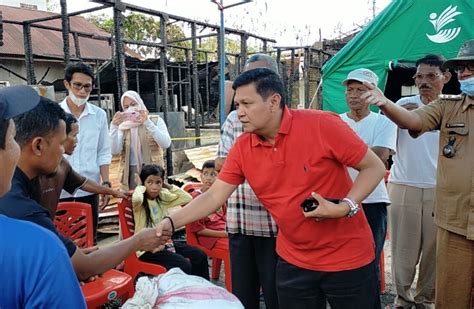 Cepat Tanggap Irwan Basir Santuni Korban Kebakaran Dan Korban Angin