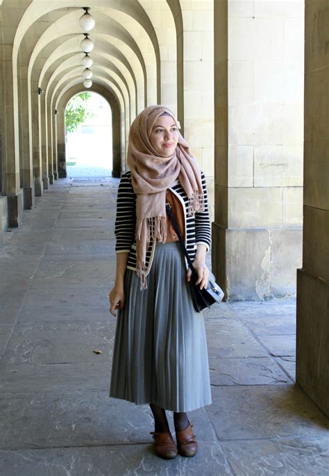 Vintagonista Blog Hijab Outfir Vintage Hijab Outfit Retro Grey