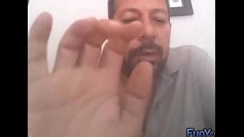 Arabe Sposata Che Mostra Un Grosso Cazzo In Cam XVIDEOS