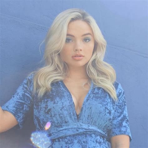 Natalie Alyn Lind Picture