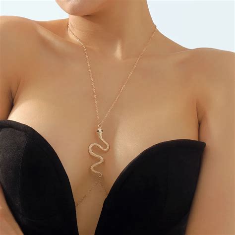 Sexy Snake Spider Bikini Bra Chain For Women Gothic Exaggerated Scorpion Body Chain Fashion