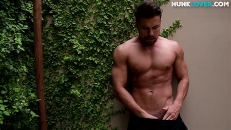 Ripped Sturdy Amateur Strokes His Shaved Dong In Solo BoyFriendTV