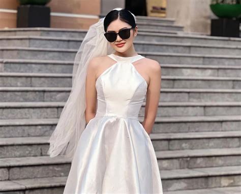 Ngắm nhan sắc mỹ miều của hot girl Sài Thành Titanic Nơi mọi thứ được chia sẻ