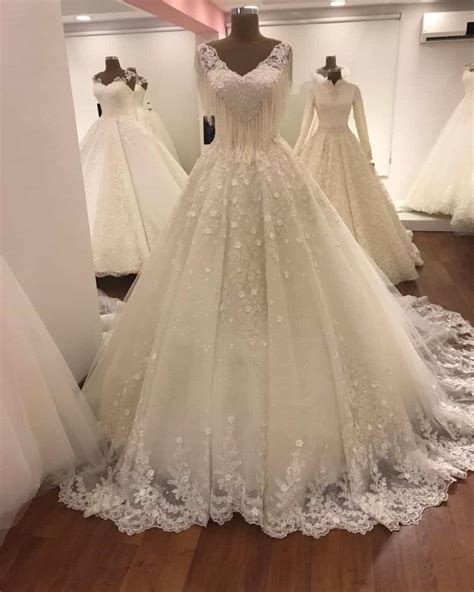 Wedding 35 İzmir Gelinlik ve Moda Evleri Fiyatlar DüğünBuketi