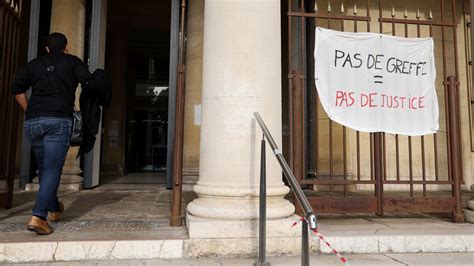 Assises des Bouches du Rhône quand tous les greffiers se mettent en grève