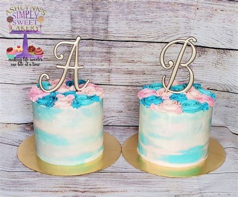 Twin gender reveal cakes 💗💙 | Gender reveal cake, Twin gender reveal ...