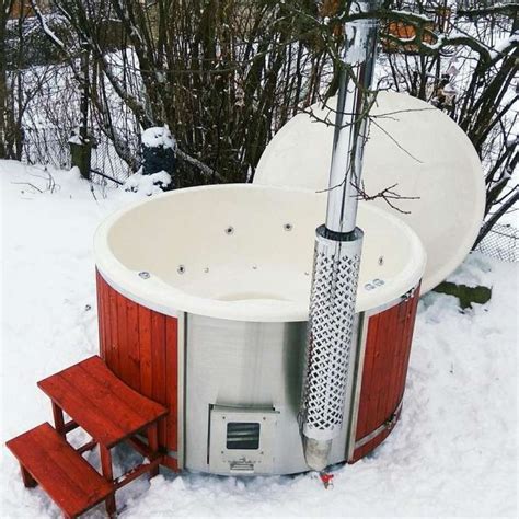 Fiberglass Hot Tub With Integrated Furnace And Double Hydromassage