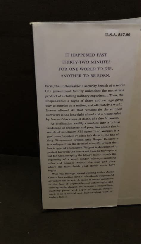 The Passage: A Novel (Book One of The Passage Trilogy) by Cronin ... 