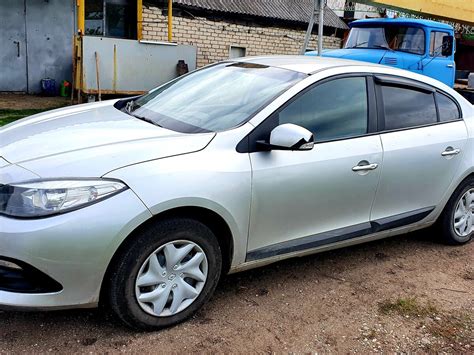 Купить б/у Renault Fluence I Рестайлинг 1.6 MT (106 л.с.) бензин ...
