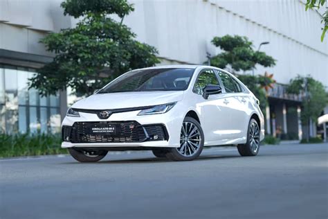 toyota corolla altis  gr  hev cvt  specs price  philippines