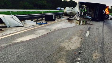 Tanker Truck Roll Over Spills 400 Gallons Of Oil On Florida Turnpike