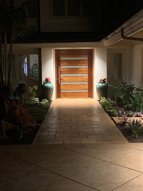 Kyoto Pivot - Custom Wood Doors