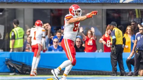 Kansas City Chiefs Clinch AFC S No 1 Seed With 29 10 Win Over Steelers