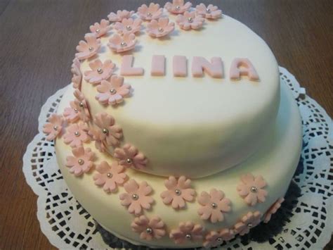 White Cake With Flowers - CakeCentral.com