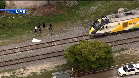 Woman Struck Killed By Brightline Train In Pompano Beach Wsvn 7news