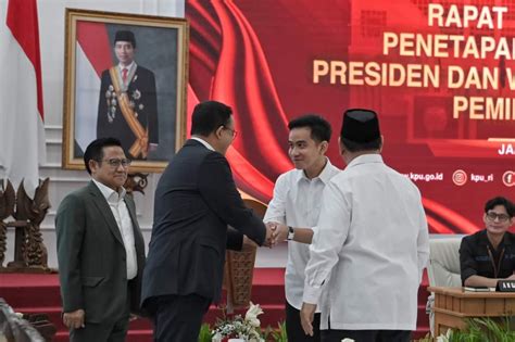 Pengamat Salut Dengan Kedatangan Anies Di Pengesahan Prabowo Gibran