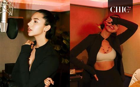 Ángela Aguilar responde a rumores de embarazo con bikini de pesos