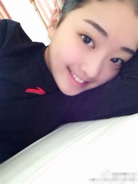 V Xinh X N Ng Y U C A Hot Girl L Ng Tr T B Ng Trung Qu C Ve Xin Xan Cua Li Zijun Co Gai