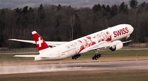 Swiss Dedicates First Boeing To Its Employees Gtp Headlines