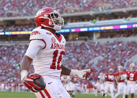 Treylon Burks Nfl Draft Scouting Report For Arkansas Wr Hd