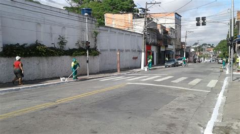 Limpeza Ao Redor Do Cemit Rio Do Lajeado Para As Visitas De Finados