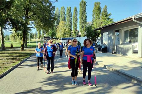 Vara Dinci Na Festivalu Nordijskog Hodanja U Samoboru Z U Vara Din